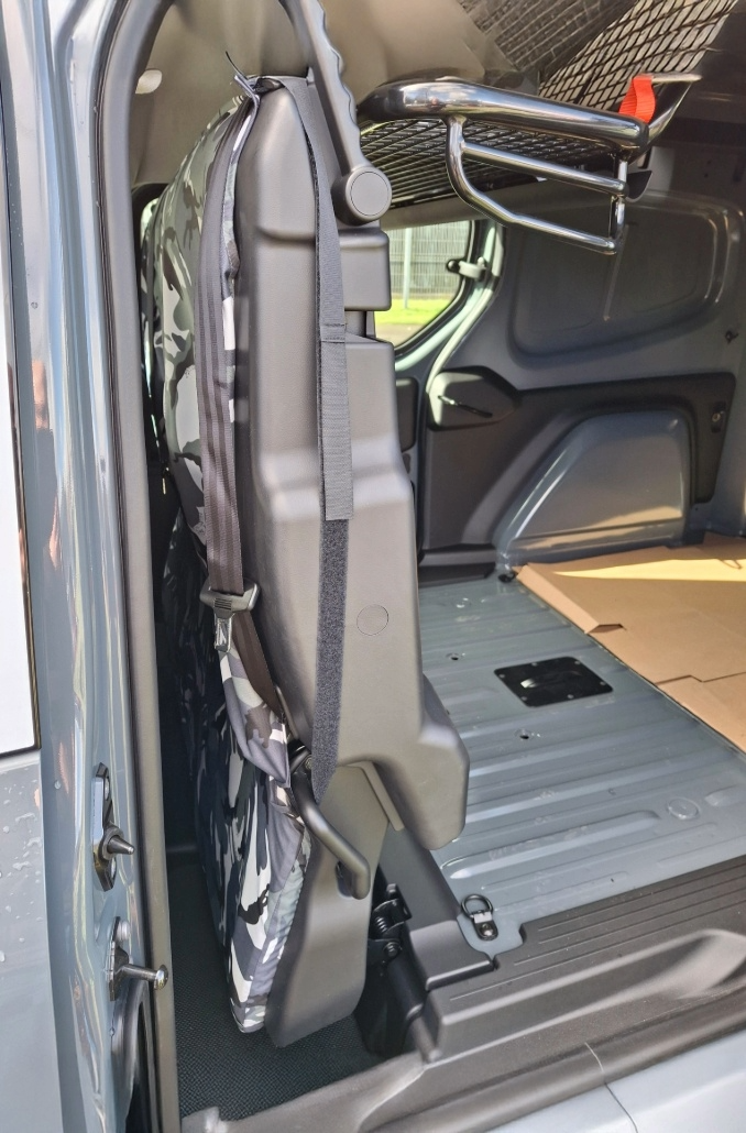 Fits Renault Kangoo 2022+ Rear Triple Folding Bulkhead Seat Covers