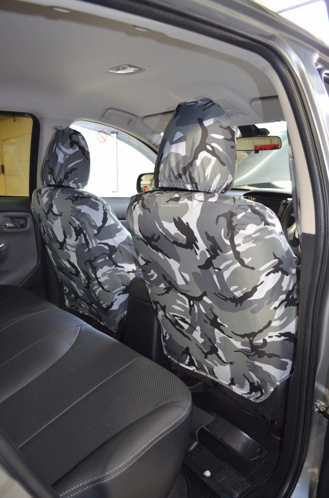 Mitsubishi L200 Mk 7 Double Cab (2015 Onwards) Tailored Seat Covers Turtle Covers Ltd
