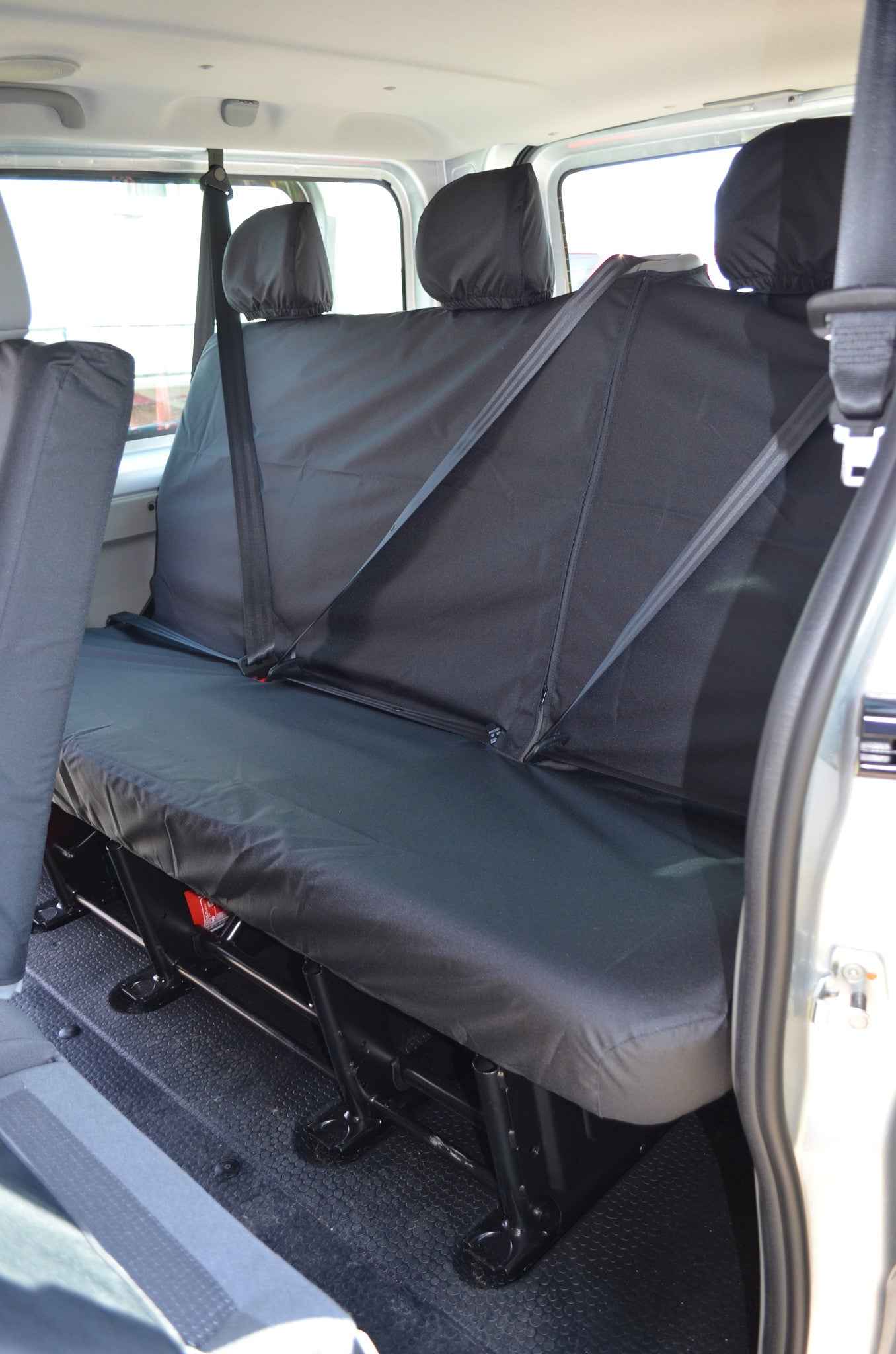 Nissan Primastar Minibus 2006 - 2014 Seat Covers Black / 3rd Row Bench Turtle Covers Ltd