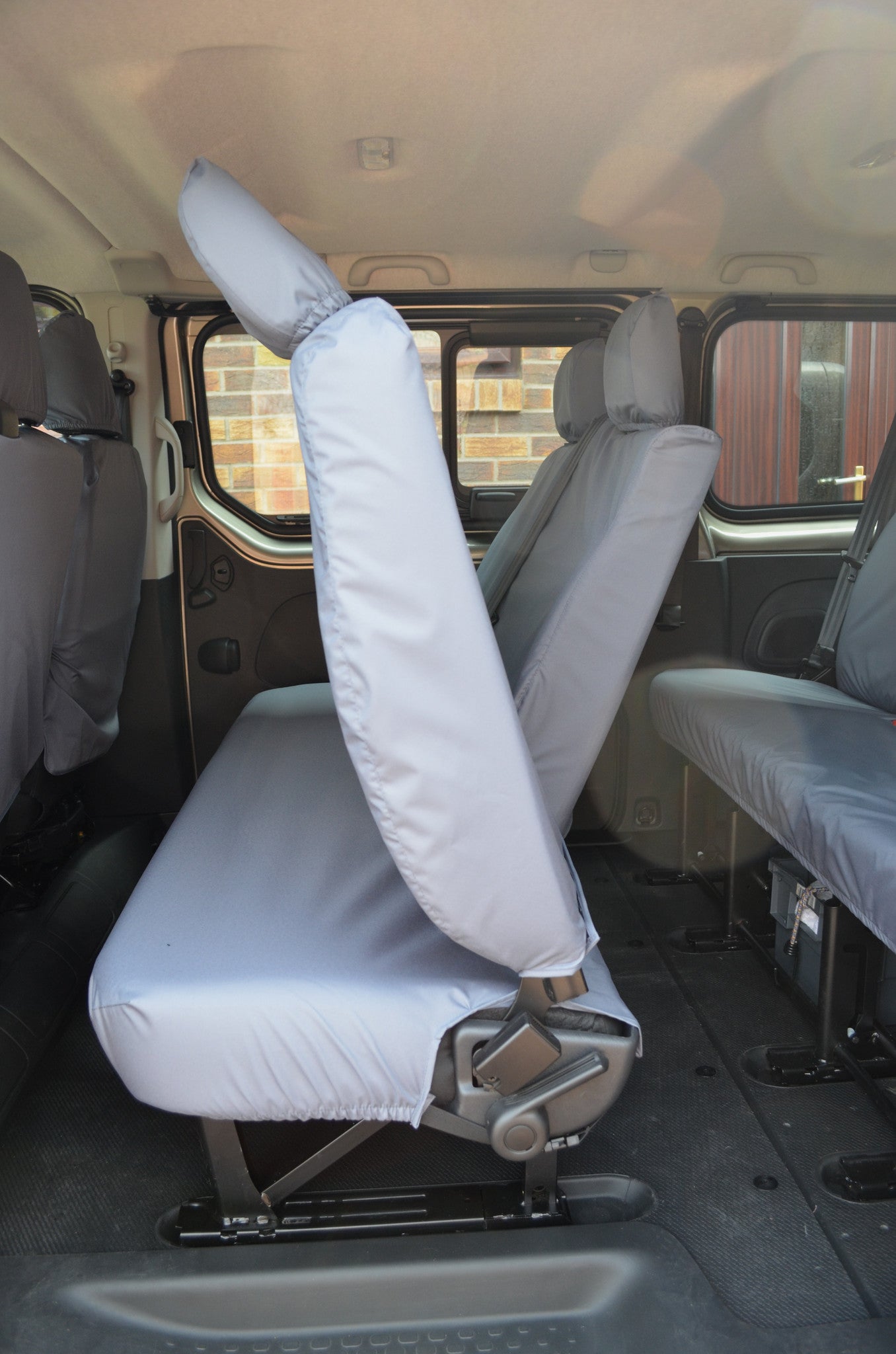 Renault Trafic Passenger 2014 Onwards 9-Seater Minibus Seat Covers Grey / 2nd Row Rear Turtle Covers Ltd