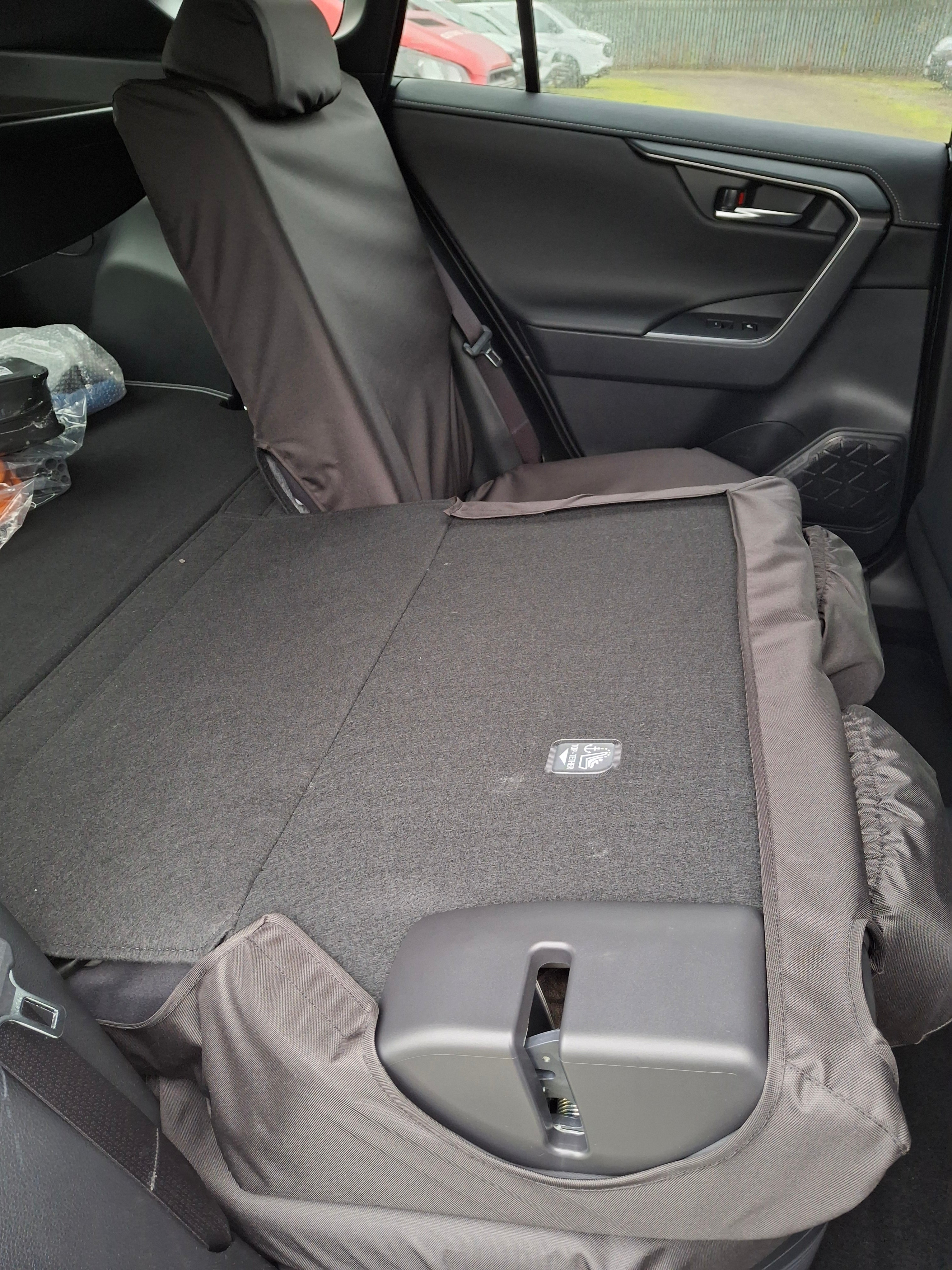 Fits Toyota RAV 4 2019+ Seat Covers