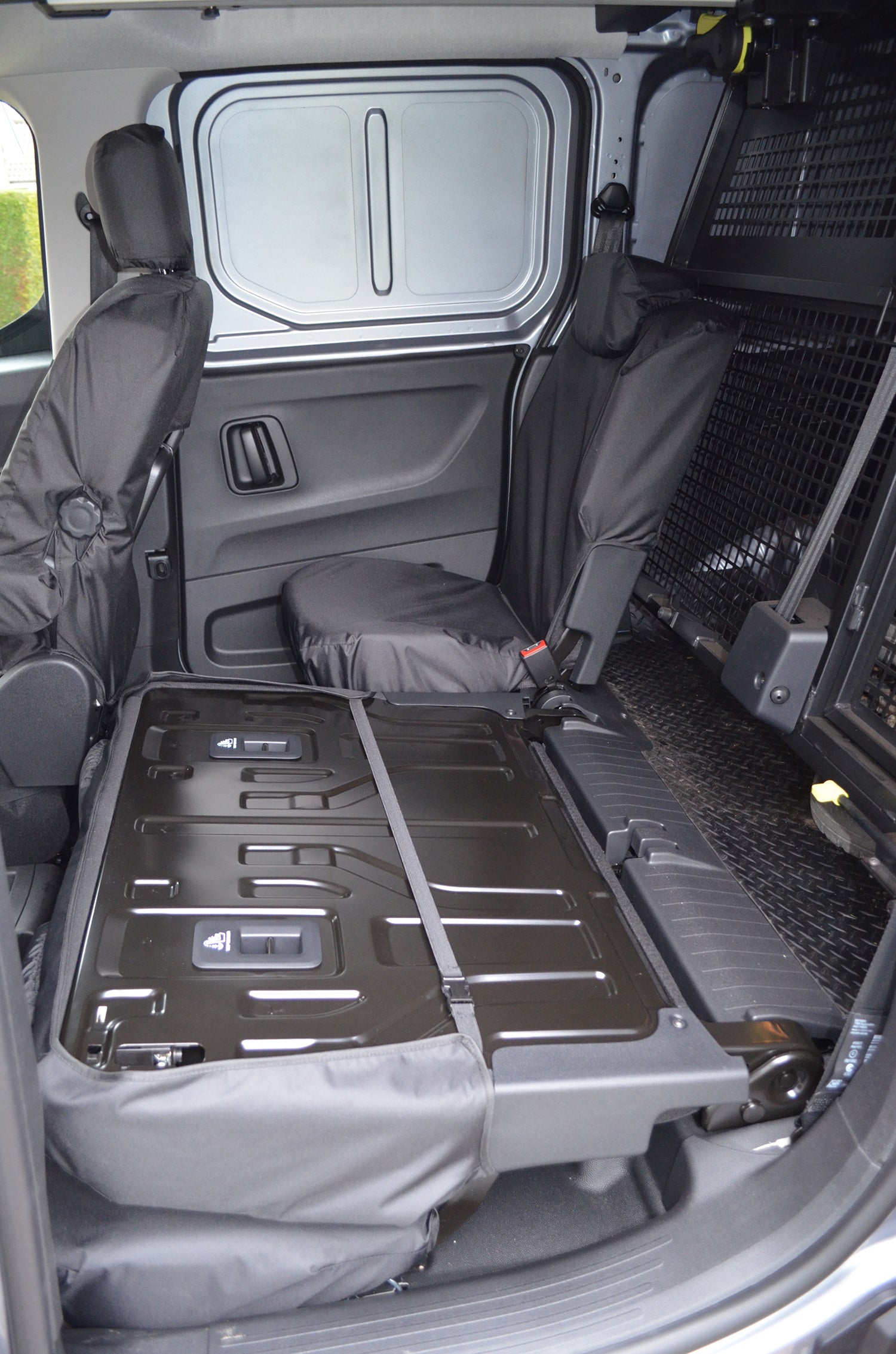 Fiat e-Doblo 2022+ Rear Seat Covers