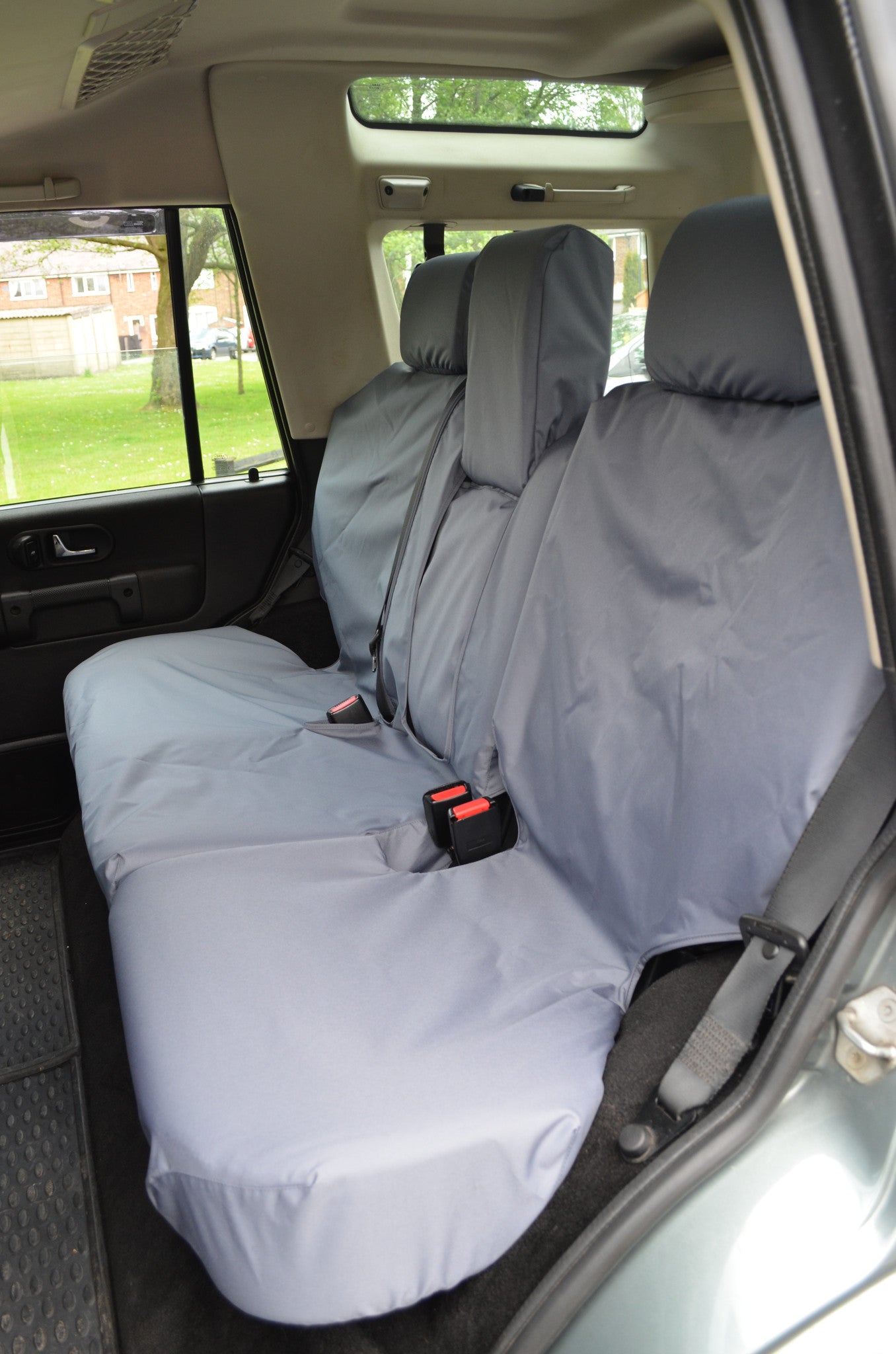 UK Custom Covers Tailored Waterproof Seat Covers For Land Rover Discovery 2 (1999-2004) – Heavy Duty Black
