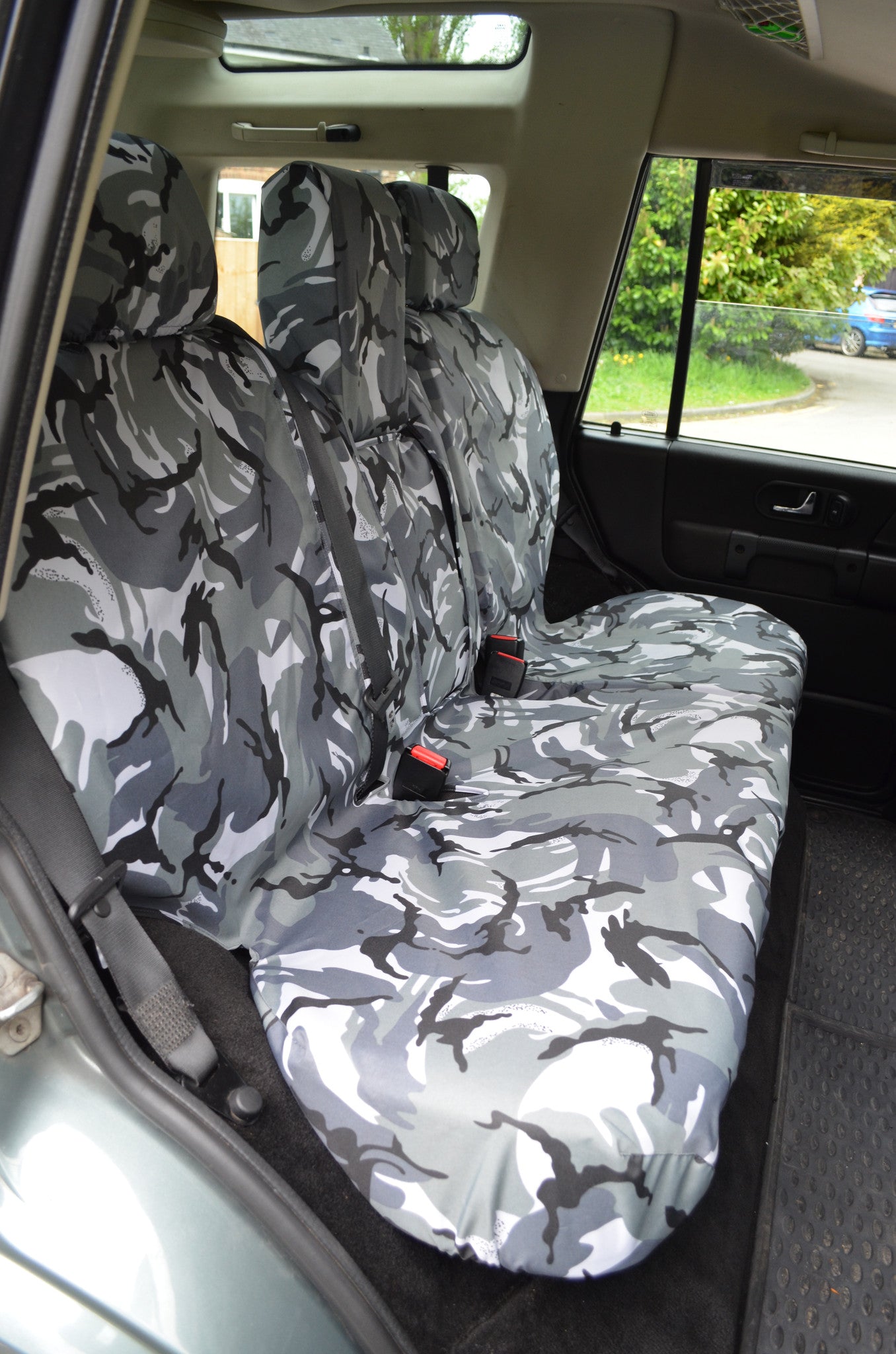 Land Rover Discovery 1998 - 2004 Series 2 Seat Covers Rear 2nd Row / Grey Camo Turtle Covers Ltd
