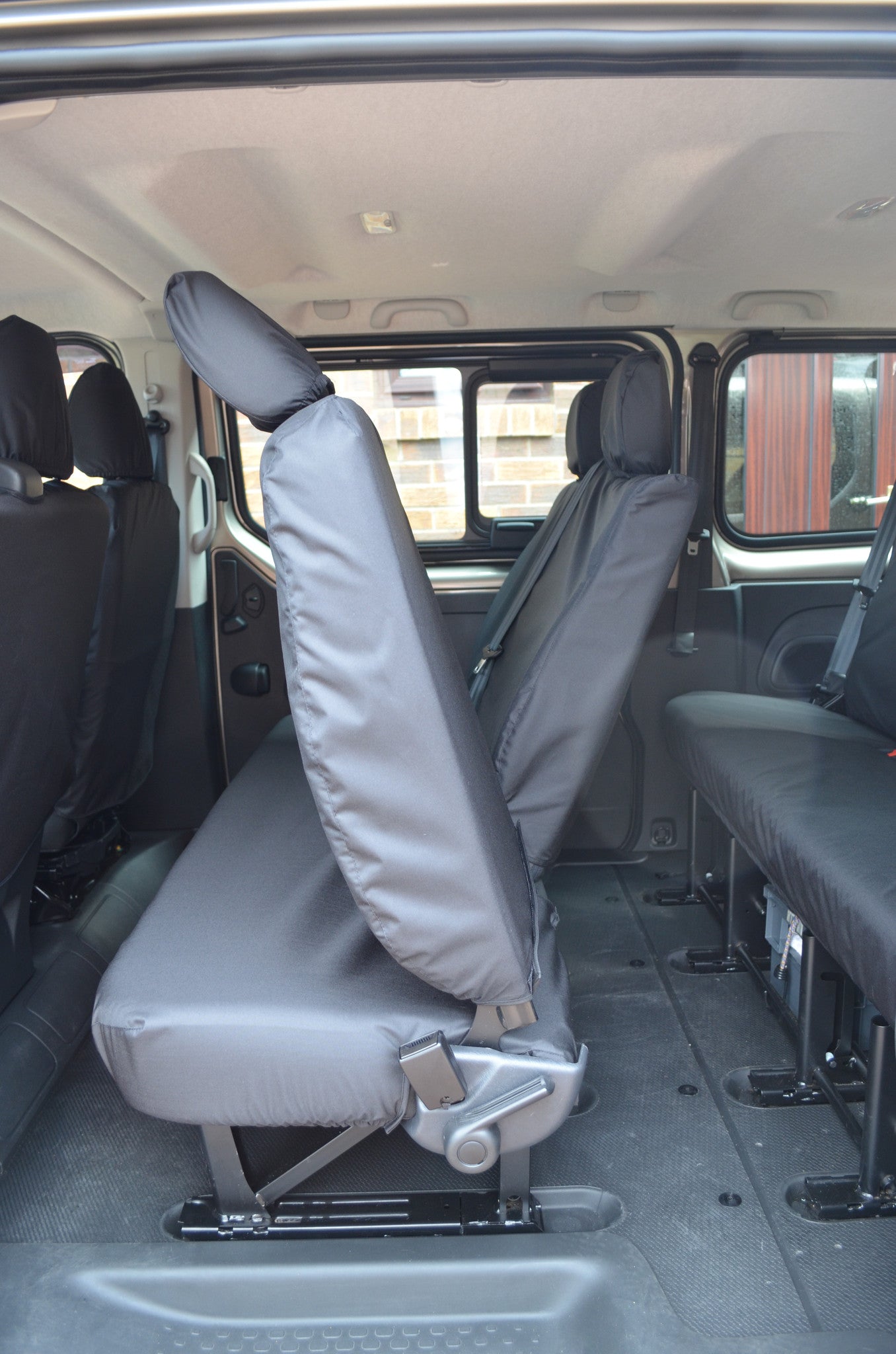 Renault Trafic Passenger 2014 Onwards 9-Seater Minibus Seat Covers Black / 2nd Row Rear Turtle Covers Ltd